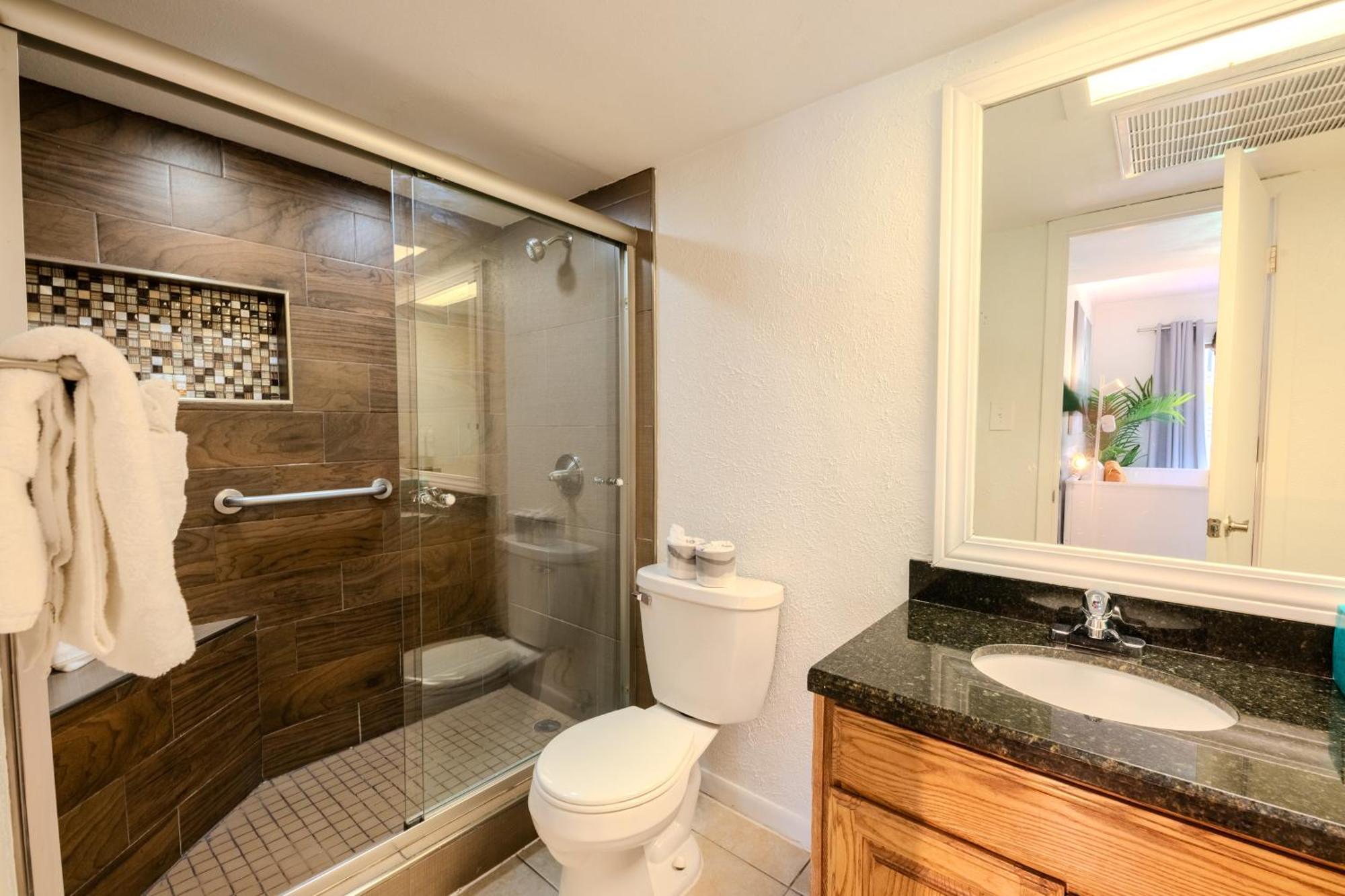 Flamingos Hideaway Stylish 1Br Coastal Escape 155 Lejlighed South Padre Island Eksteriør billede